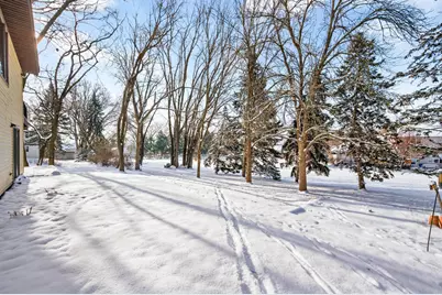 1871 Chardel Court, West Saint Paul, MN 55118 - Photo 31