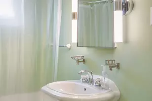 1621 W 25th St, Minneapolis, MN 55405 - Photo 29