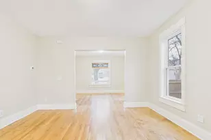 1933 Hillside Ave N, Minneapolis, MN 55411 - Photo 3