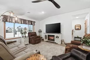 511 Southfork Cir SE, Hutchinson, MN 55350 - Photo 15