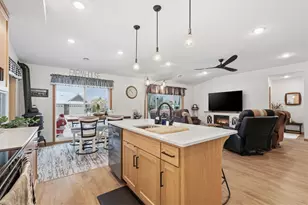 511 Southfork Cir SE, Hutchinson, MN 55350 - Photo 9