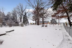 1297 Pinewood Dr, Woodbury, MN 55125 - Photo 47