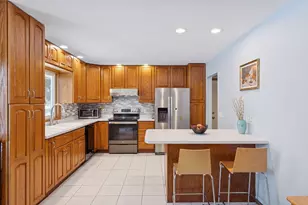 1297 Pinewood Dr, Woodbury, MN 55125 - Photo 17