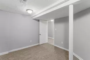 893 Hudson Rd, Saint Paul, MN 55106 - Photo 25