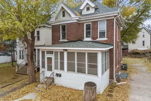 893 Hudson Rd, Saint Paul, MN 55106 - Photo 1