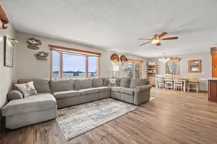 16452 90th St, Brownton, MN 55312 - Photo 7