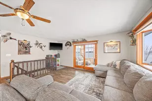 16452 90th St, Brownton, MN 55312 - Photo 5