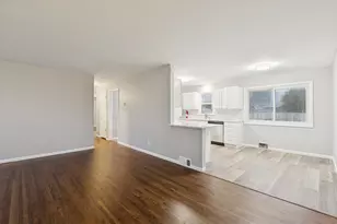 8016 Aster Dr, Brooklyn Park, MN 55428 - Photo 5