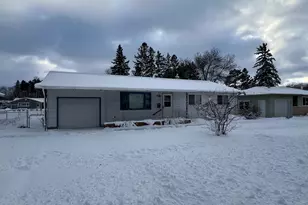 215 Madison Ave SW, Wadena, MN 56482 - Photo 1