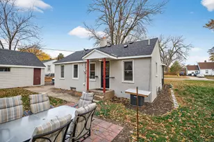 5929 Camden Ave N, Minneapolis, MN 55430 - Photo 23