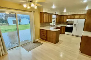 1401 7th St NW, Austin, MN 55912 - Photo 9