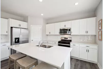 2391 Highview Terrace, Shakopee, MN 55379 - Photo 3