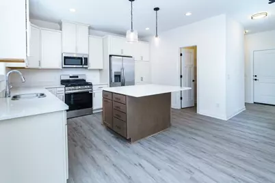 7805 Ava Trail, Inver Grove Heights, MN 55077 - Photo 9