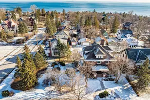 2328 E 3rd St, Duluth, MN 55812 - Photo 9