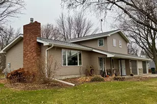 111 Cherry Ave, Bird Island, MN 55310 - Photo 3