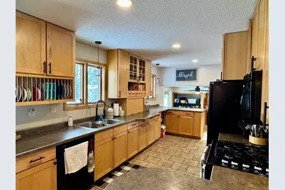 111 Cherry Avenue, Bird Island, MN 55310 - Photo 11