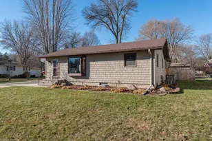 1444 Howard St, Saint Peter, MN 56082 - Photo 27