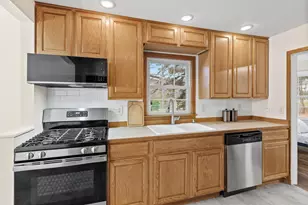 1010 Summit Ave, South Saint Paul, MN 55075 - Photo 7