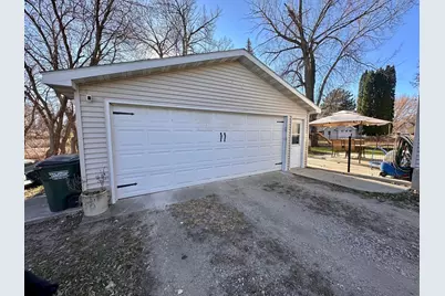101 Axel Avenue E, Grove City, MN 56243 - Photo 11