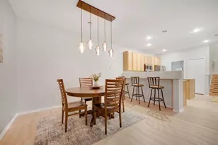 739 Maple Hills Dr, Maplewood, MN 55117 - Photo 9