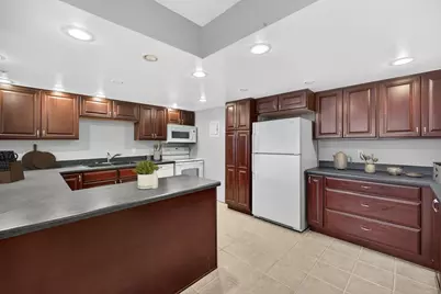 207 5th Avenue SW #202, Rochester, MN 55902 - Photo 9