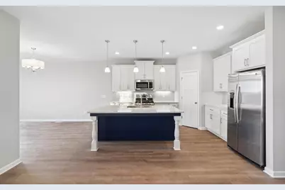 8200 Haywood Drive, Lino Lakes, MN 55014 - Photo 3