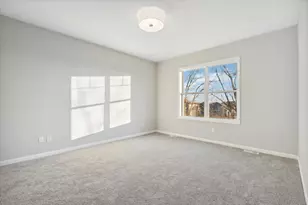 8200 Haywood Dr, Lino Lakes, MN 55014 - Photo 11