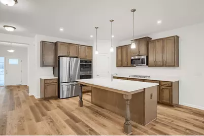 8200 Haywood Drive, Lino Lakes, MN 55014 - Photo 5