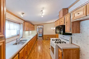 1412 Birchwood Ln, Eau Claire, WI 54703 - Photo 13