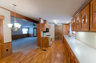 1412 Birchwood Ln, Eau Claire, WI 54703 - Photo 9