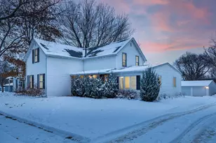 809 S 5th St, Saint Peter, MN 56082 - Photo 33