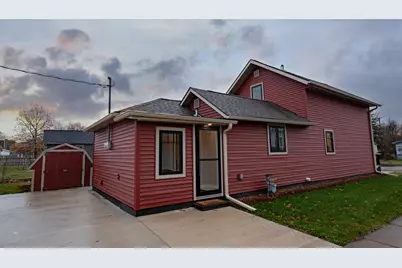 602 8th Street E, Winona, MN 55987 - Photo 3