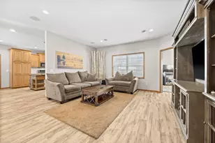 804 Mitchell Ct, Glencoe, MN 55336 - Photo 15