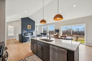 1732 Spruce St, Farmington, MN 55024 - Photo 7