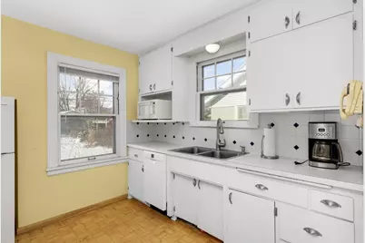 1053 Smith Avenue S, West Saint Paul, MN 55118 - Photo 9