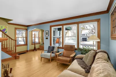 1053 Smith Avenue S, West Saint Paul, MN 55118 - Photo 3