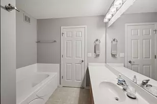 20330 Kensfield Trail, Lakeville, MN 55044 - Photo 29