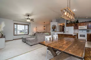 900 10th St SE, Waseca, MN 56093 - Photo 11