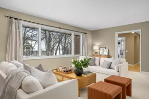 3133 Fairchild Ave, Wayzata, MN 55391 - Photo 7