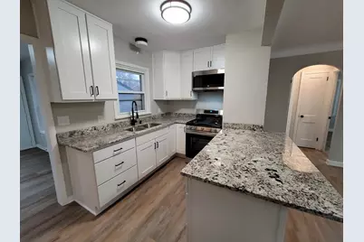 934 Orange Avenue E, Saint Paul, MN 55106 - Photo 7