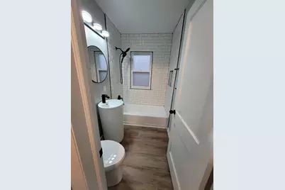 934 Orange Avenue E, Saint Paul, MN 55106 - Photo 9