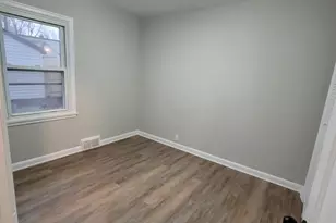 934 Orange Ave E, Saint Paul, MN 55106 - Photo 11