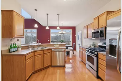 589 Crane Creek Lane, Eagan, MN 55121 - Photo 11
