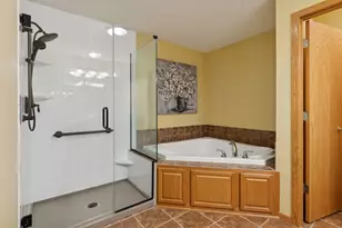 589 Crane Creek Ln, Eagan, MN 55121 - Photo 17