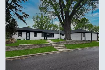 6422 49th Street N, Oakdale, MN 55128 - Photo 1