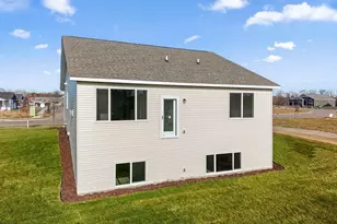 1356 Wisteria Ln, New Richmond, WI 54017 - Photo 37