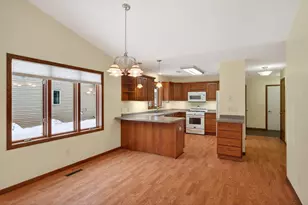 531 Cedar Ct, Taylors Falls, MN 55084 - Photo 9