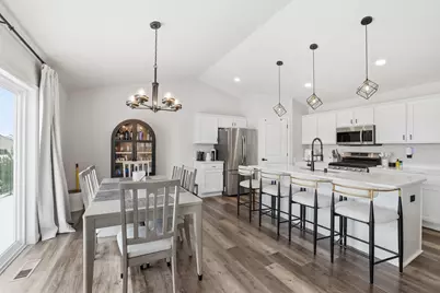 6886 102nd Street S, Cottage Grove, MN 55016 - Photo 5