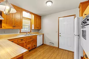 8468 Hyde Ave S, Cottage Grove, MN 55016 - Photo 5