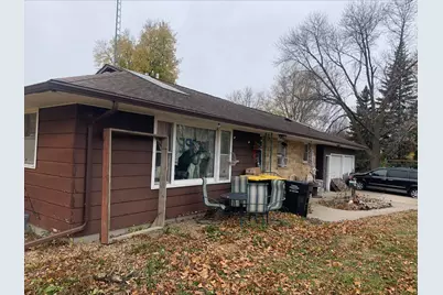 104 SE 8th Avenue, Fairfax, MN 55332 - Photo 1